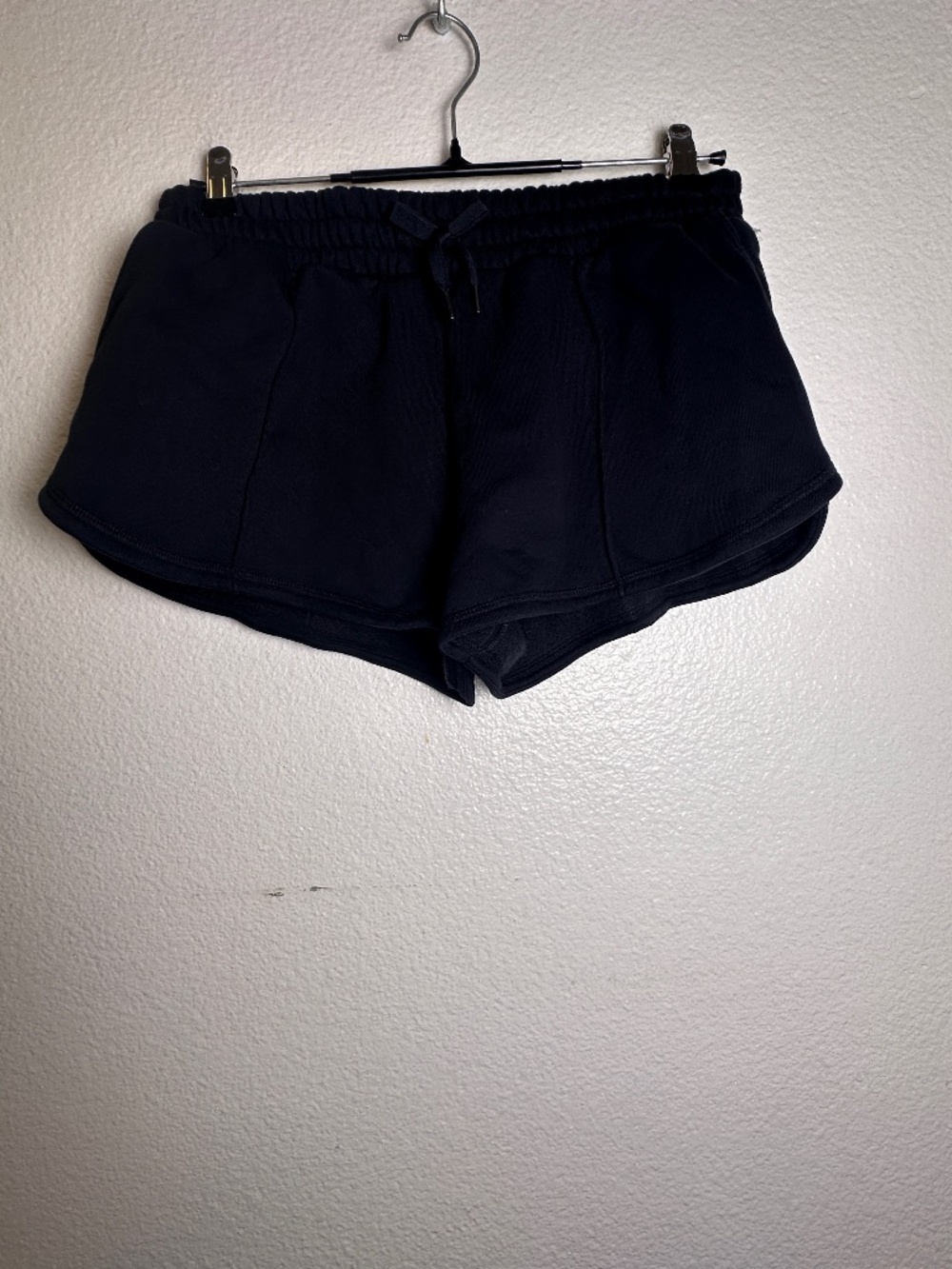 Blogilates Girls Black Marshmallow Dolphin Lounge Shorts. Sz XXL.